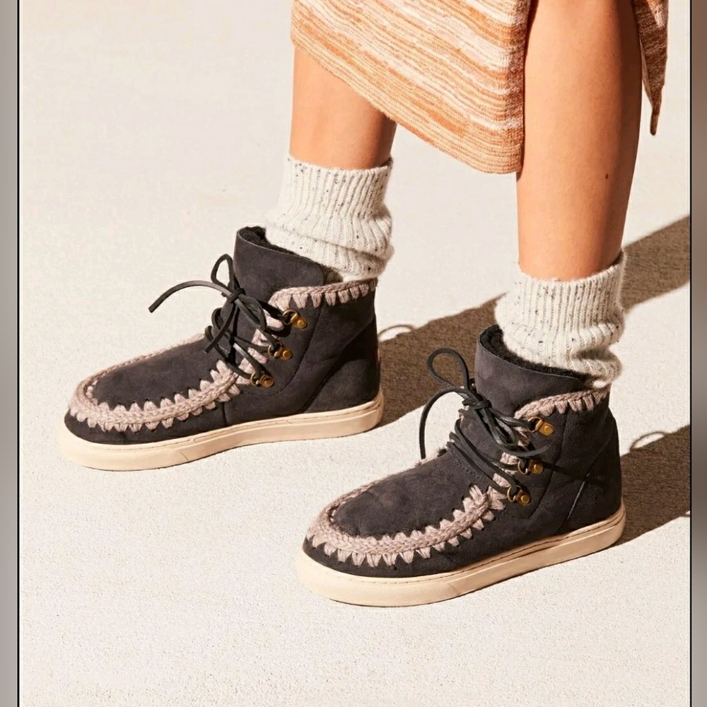 MOU Women's Slate Blue Suede Wool Stitch Eskimo Lace Up Sneaker Boot Size 8